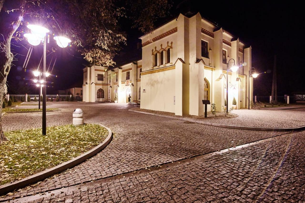 Centrum Obslugi Turysty Kordegarda Raczki  エクステリア 写真